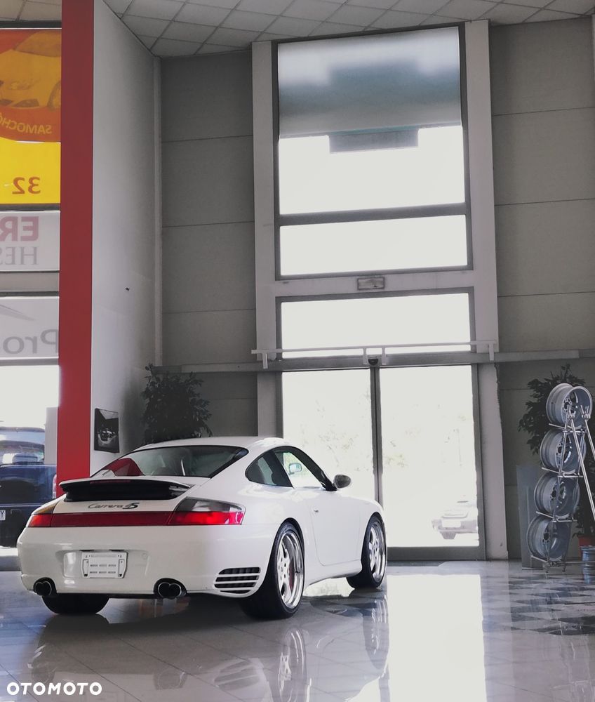 Porsche 911 - 25