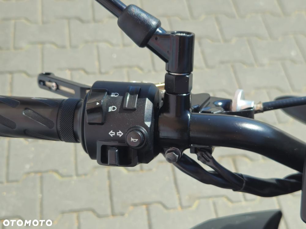 Yamaha MT - 34