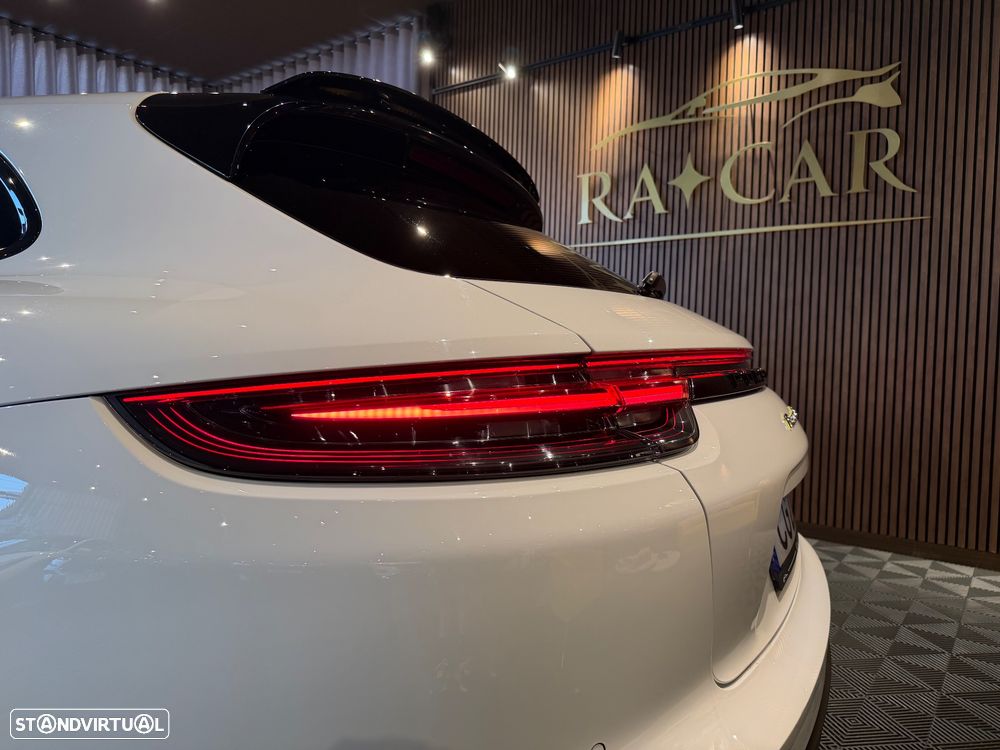 Porsche Panamera Sport Turismo 4 E-Hybrid Platinum Edition - 14