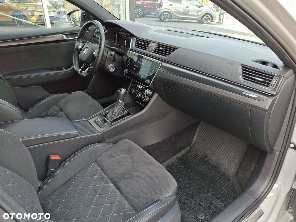 Skoda Superb 2.0 TSI Sportline DSG - 18