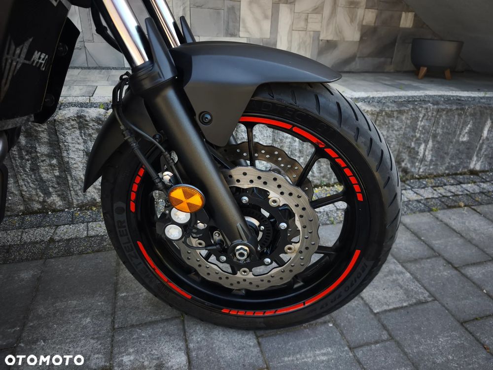 Yamaha MT - 9