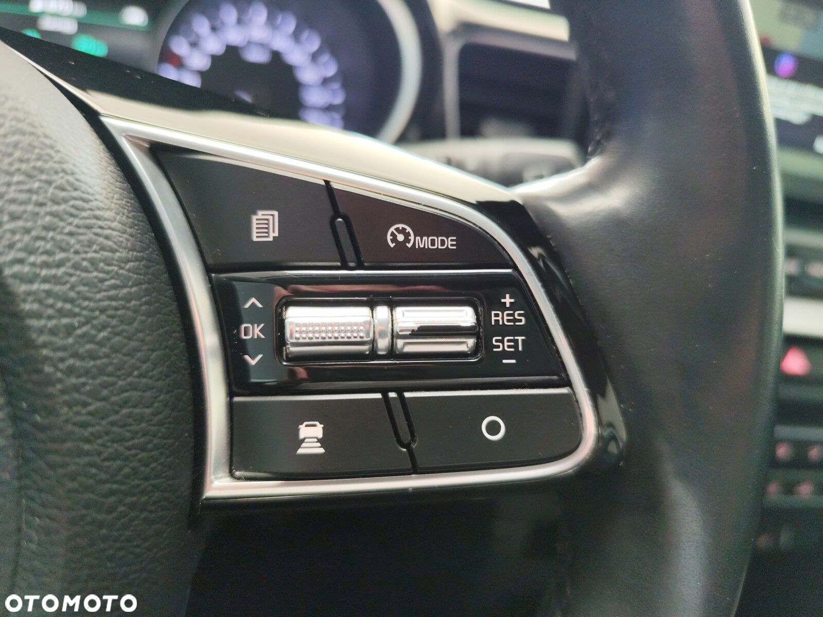 Kia XCeed - 25