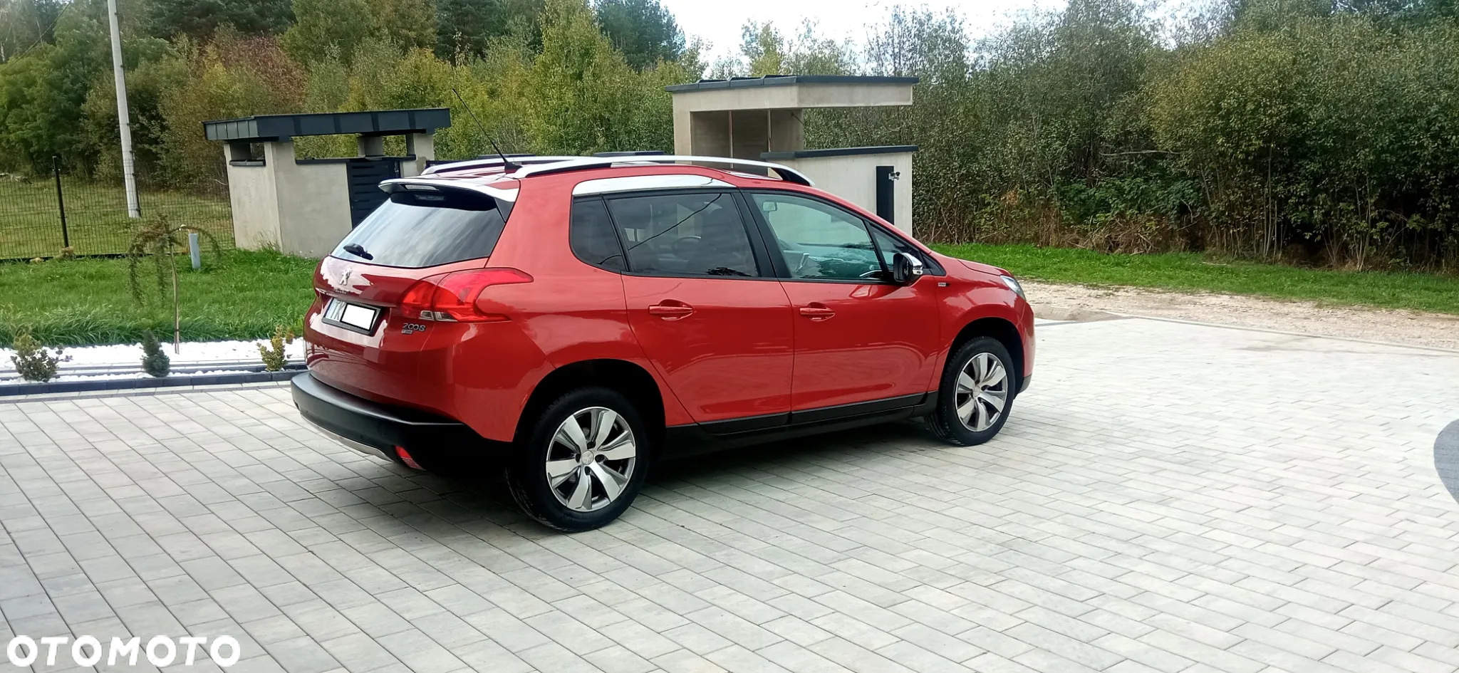 Peugeot 2008 1.2 Pure Tech Style S&S - 13