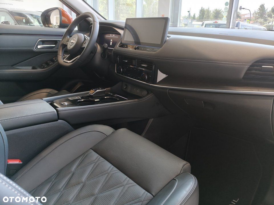 Nissan X-Trail - 12