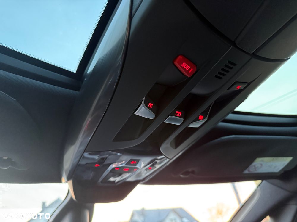 Citroën DS5 Hybrid4 EGS6 SportChic - 17