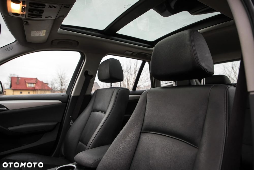 BMW X1 xDrive20d - 16