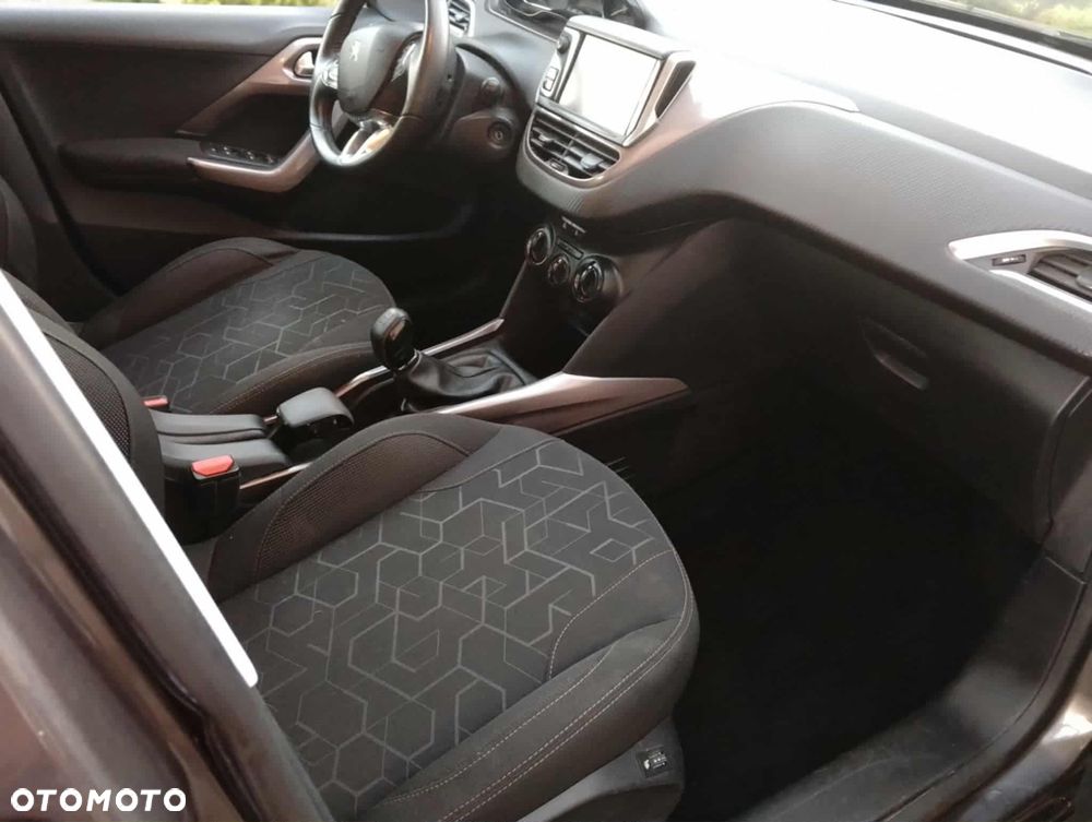 Peugeot 2008 PureTech 82 Allure - 12