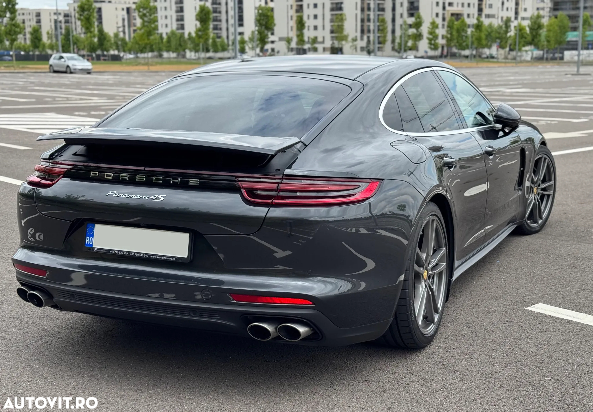 Porsche Panamera 4S - 4