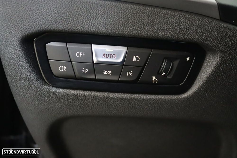 BMW 318 d Auto - 19