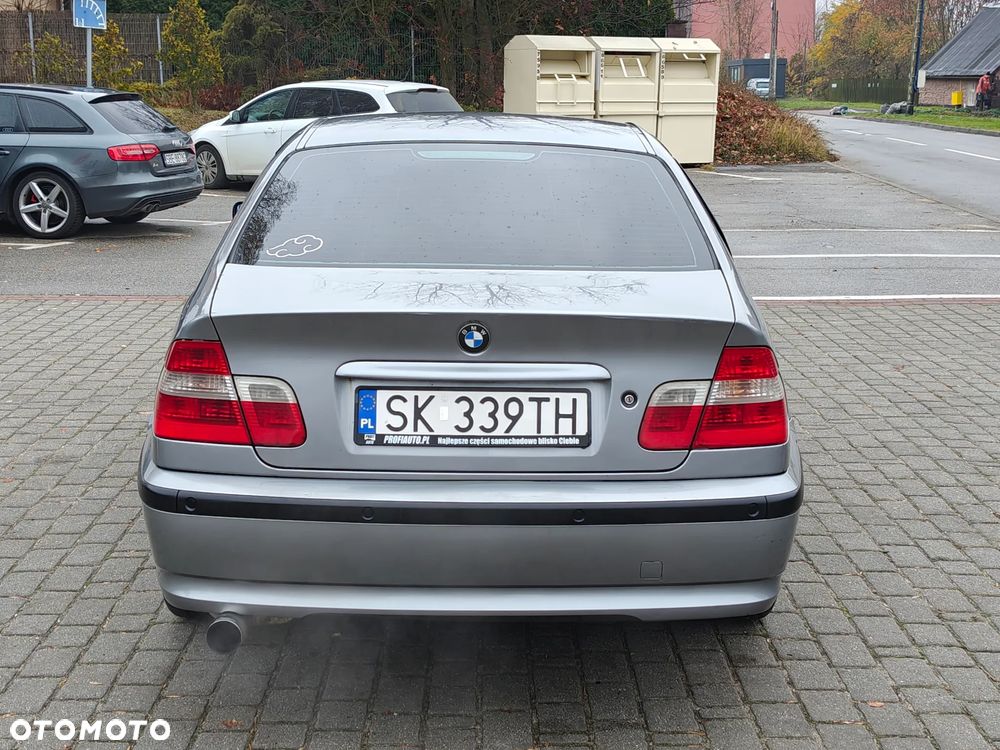 BMW Seria 3 318i - 12