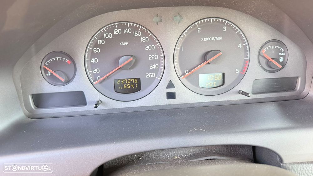 Volvo S60 2.4 D5 - 20