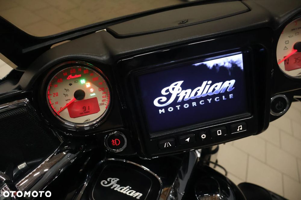 Indian Roadmaster - 26