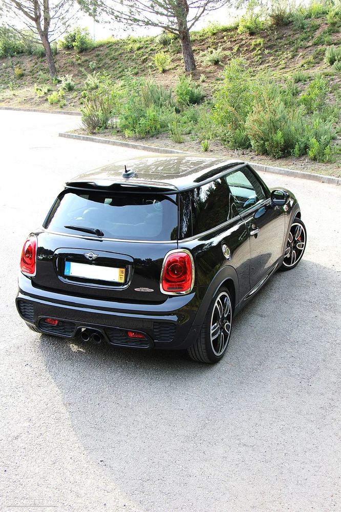 MINI 3 Portas John Cooper Works Auto Desportiva - 3