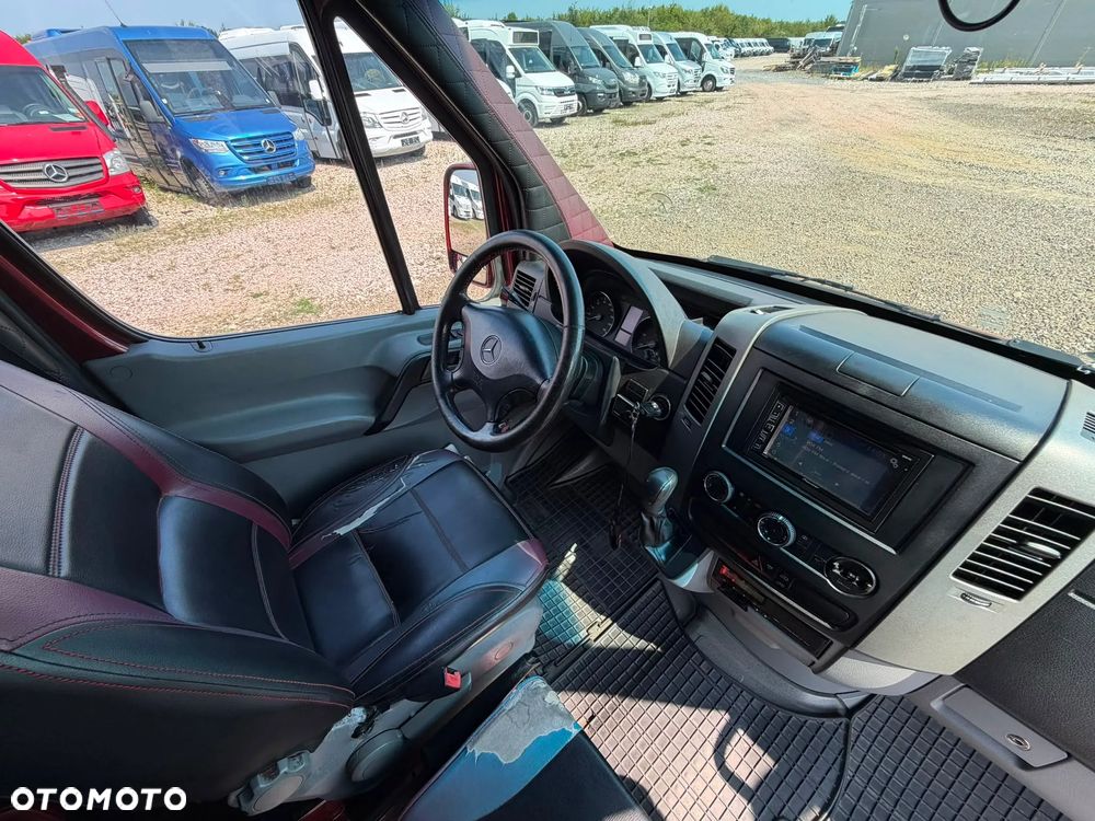Mercedes-Benz Sprinter 519 - 19