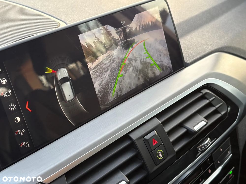 BMW X3 xDrive20i Luxury Line sport - 17