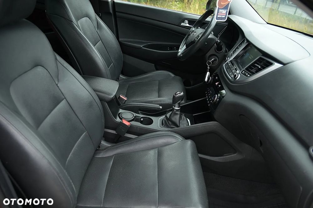 Hyundai Tucson 1.7 CRDI BlueDrive Comfort 2WD - 20