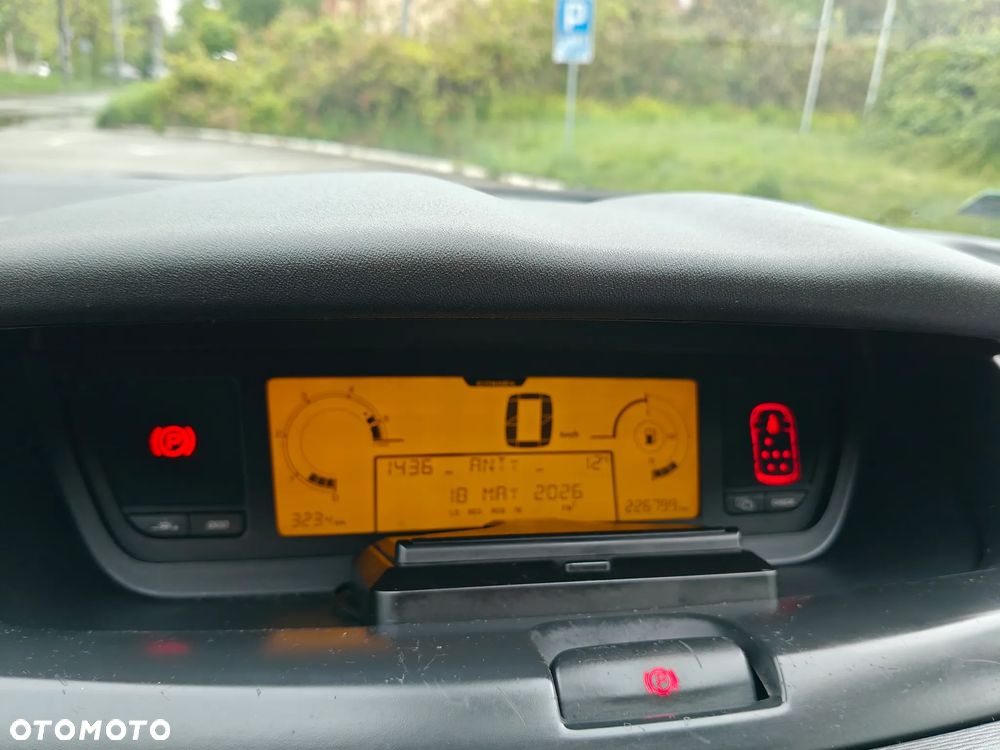 Citroën C4 Picasso 1.6 HDi FAP Exclusive - 25