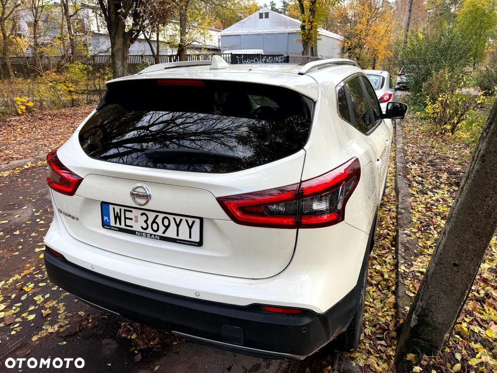 Nissan Qashqai 1.3 DIG-T N-Connecta DCT - 23