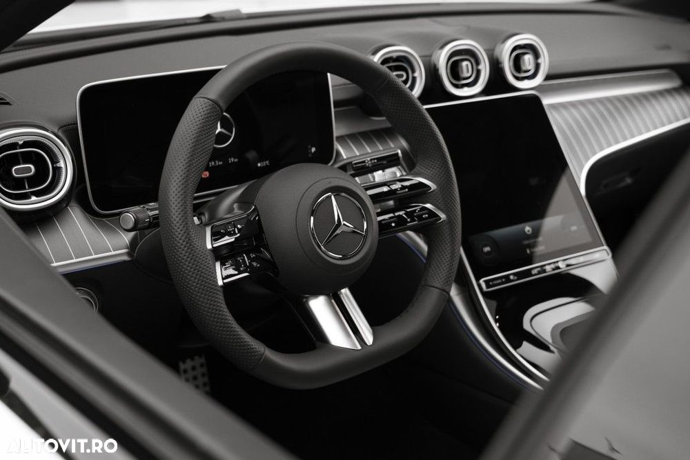 Mercedes-Benz C - 12