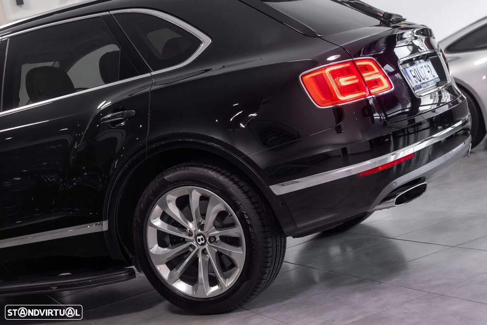 Bentley Bentayga W12 Mulliner - 8