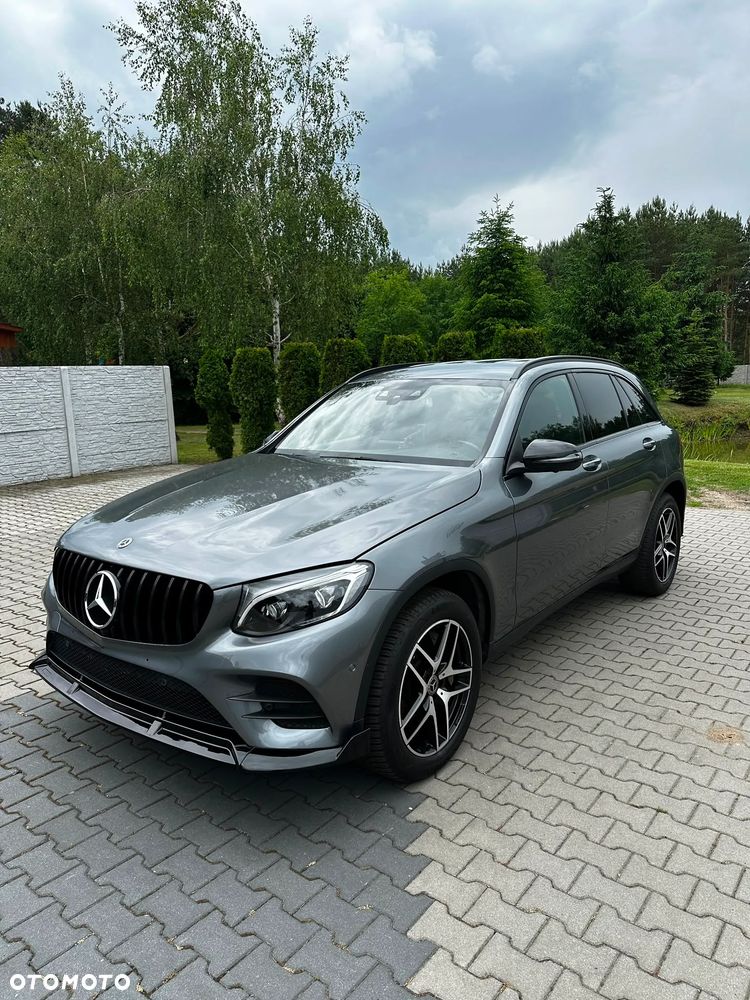 Mercedes-Benz GLC 250 4Matic 9G-TRONIC AMG Line - 3