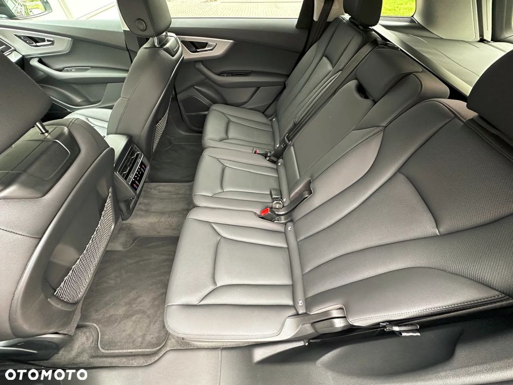 Audi Q7 45 TDI mHEV Quattro S Line Tiptr - 11