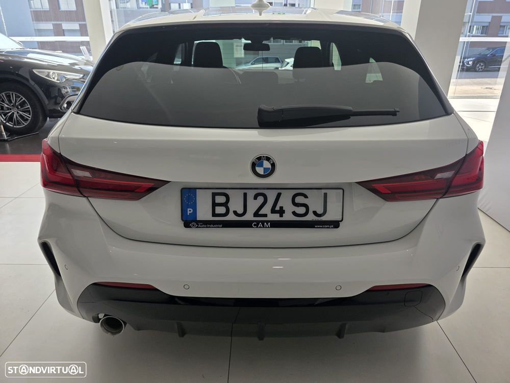 BMW 116 d Pack Desportivo M Auto - 5