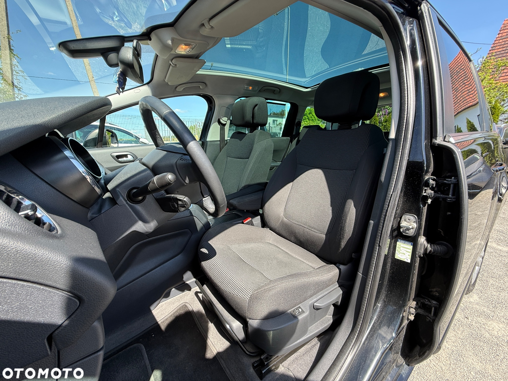 Peugeot 5008 1.6 THP Active - 27