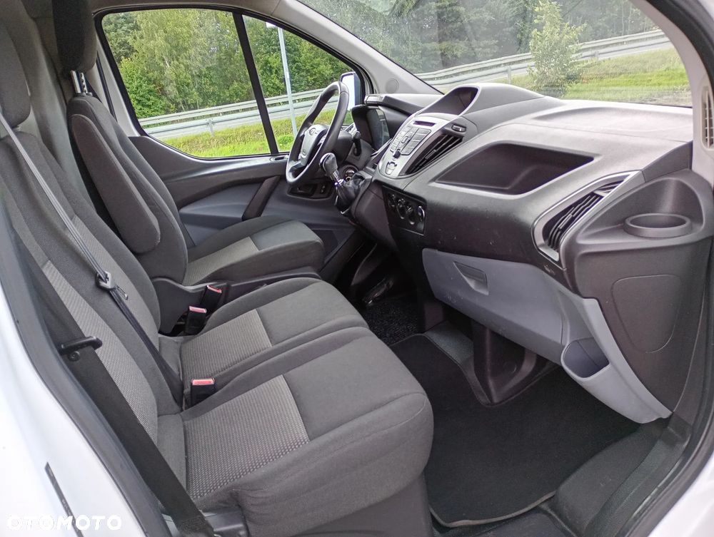 Ford Transit Custom - 22