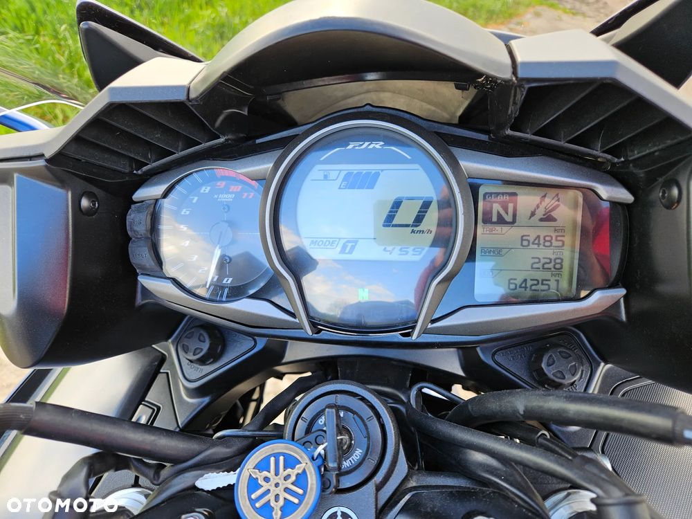 Yamaha FJR - 19