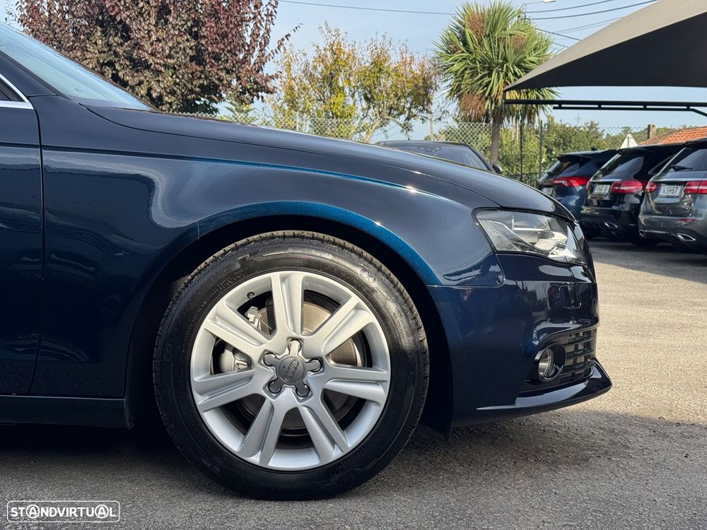 Audi A4 2.0 TDI DPF quattro Attraction - 3