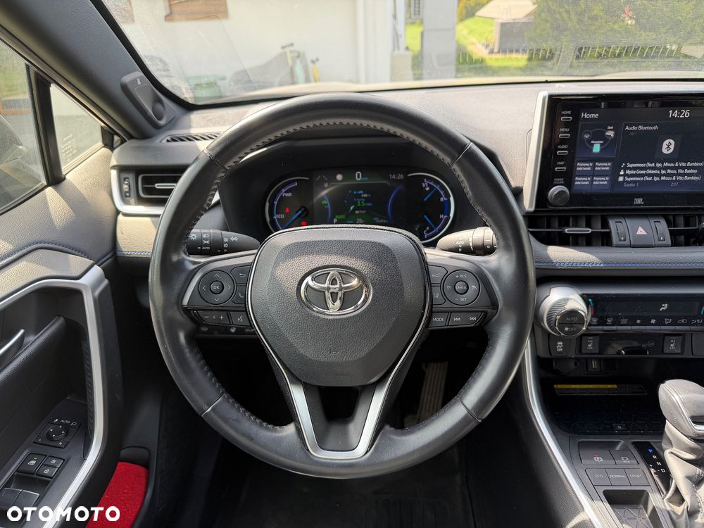 Toyota RAV4 - 8