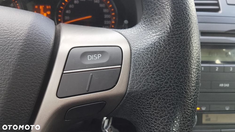 Toyota Avensis 1.8 Luna - 19