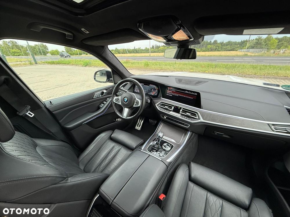 BMW X7 M50d sport - 20