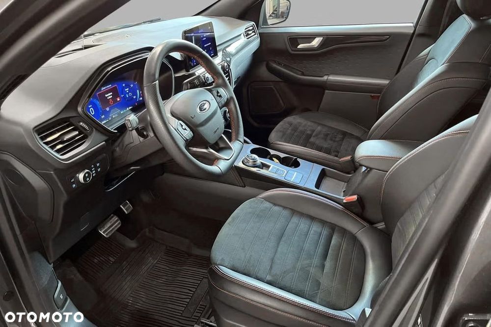 Ford Kuga 2.5P PHEV FWD ST-Line - 16