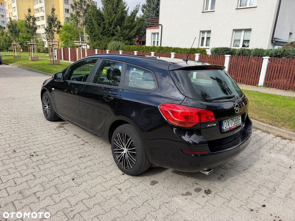 Opel Astra 1.4 T Edition 150 - 4