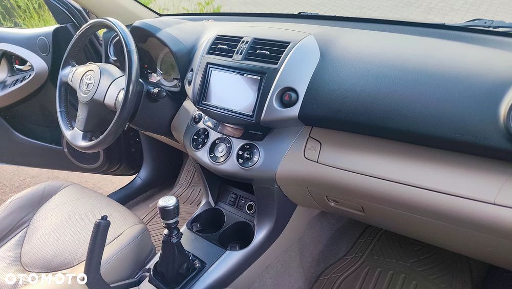 Toyota RAV4 2.2 D-CAT 4x4 Executive - 14
