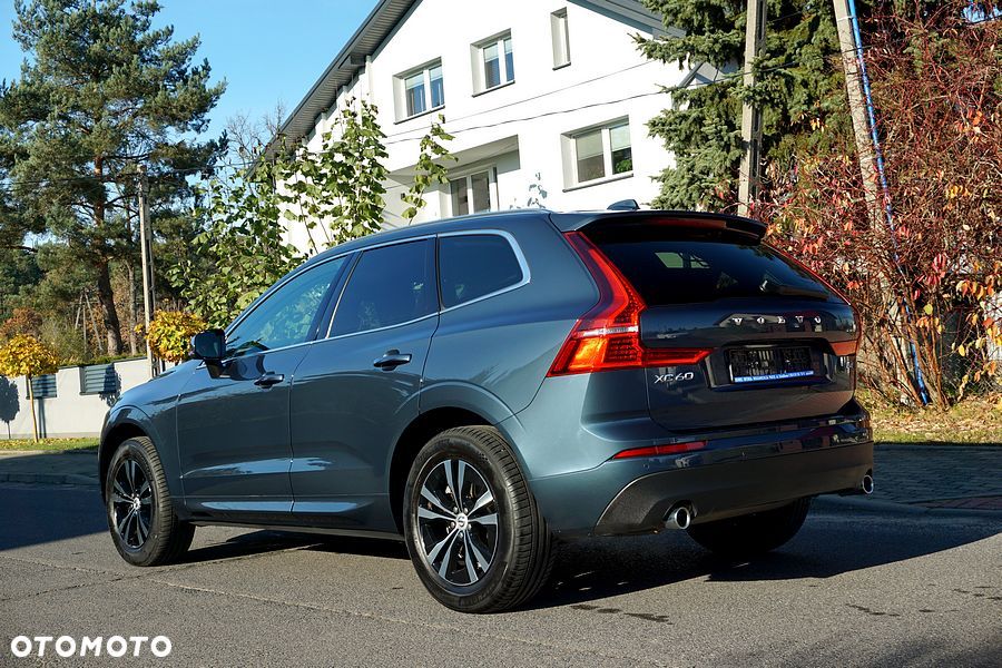 Volvo XC 60 B4 B Geartronic Momentum Pro - 16