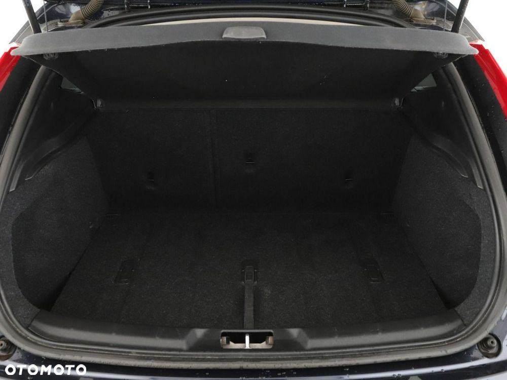 Volvo V40 T2 Linje You - 21