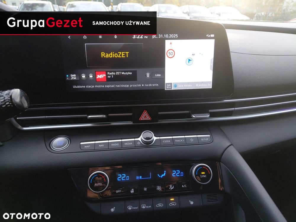 Hyundai Elantra - 16