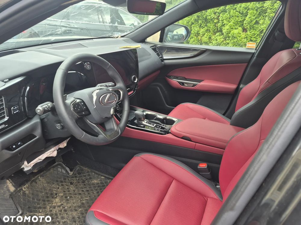 Lexus NX 350h Omotenashi AWD - 8