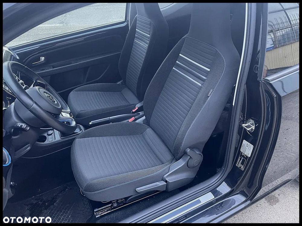 Volkswagen up! cup - 22