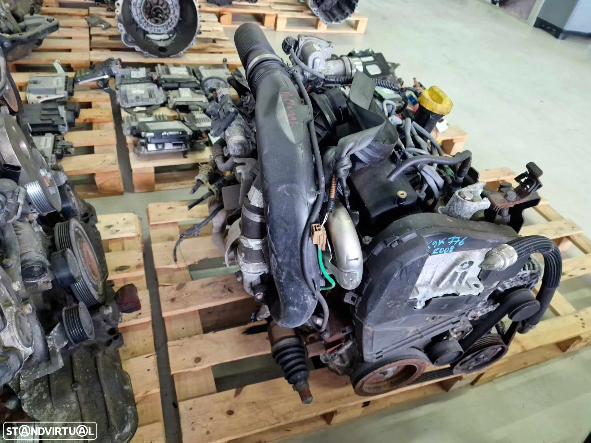 Motor Renault Clio III 1.5 DCI 2008 de 86cv, ref K9K 776 - 3