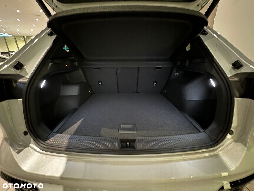 Volkswagen Tiguan - 23