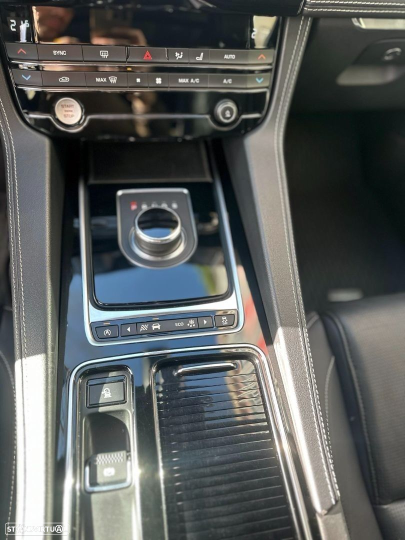 Jaguar F-Pace 2.0 i4D R-Sport Aut. - 8