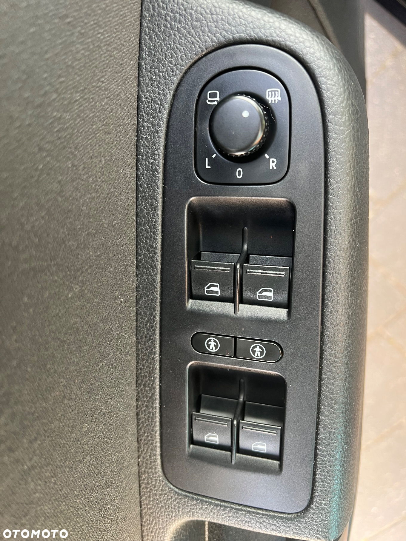Volkswagen Sharan 2.0 TDI BlueMotion Technology Life - 26