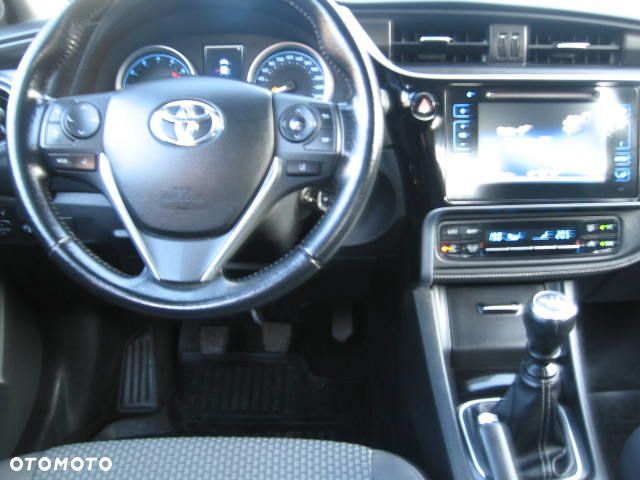 Toyota Corolla 1.6 Premium EU6 - 25