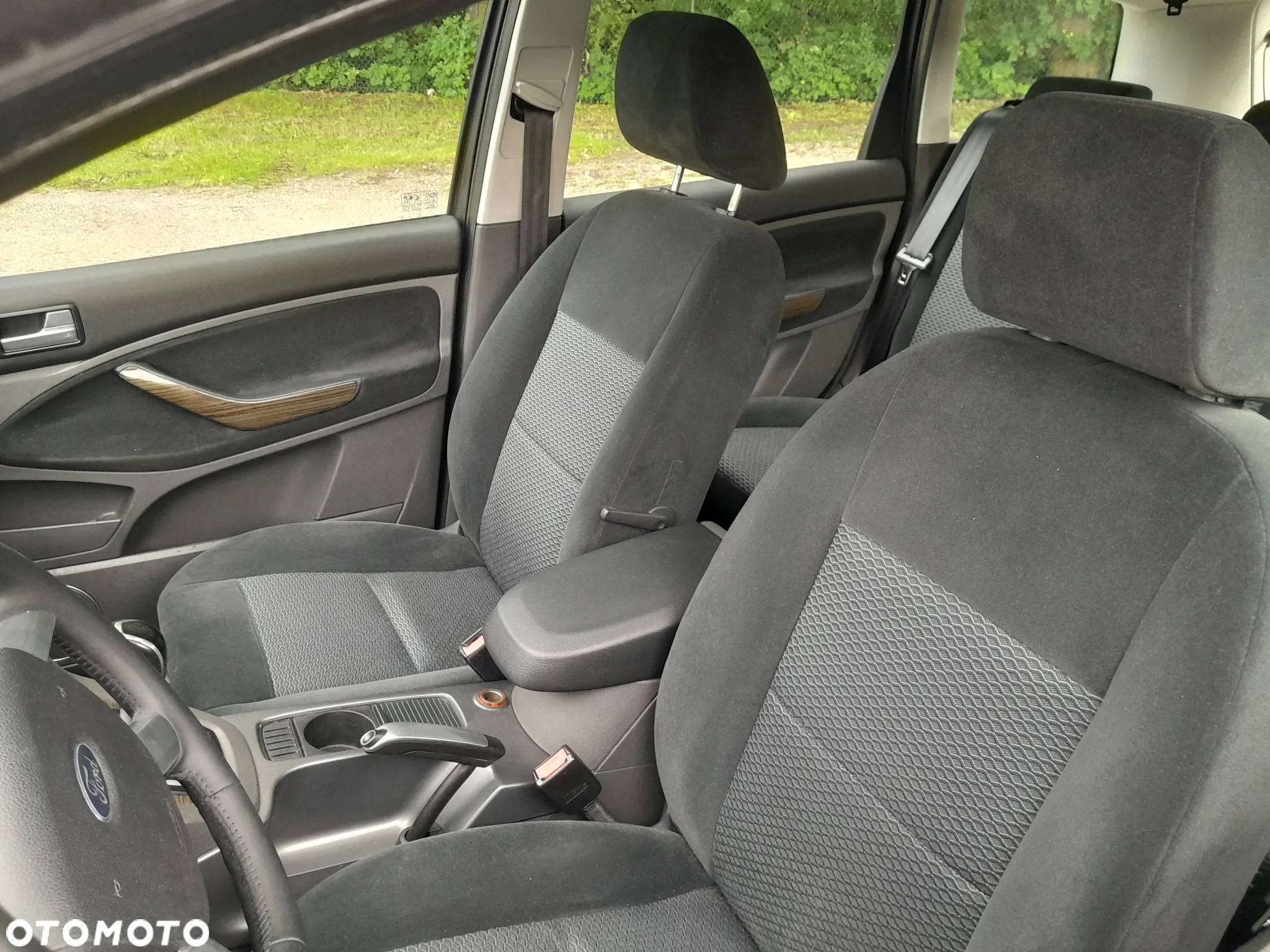 Ford C-MAX 2.0 TDCi DPF Ghia - 16