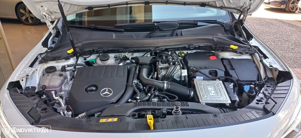 Mercedes-Benz GLA 250 e 8G-DCT Progressive - 29