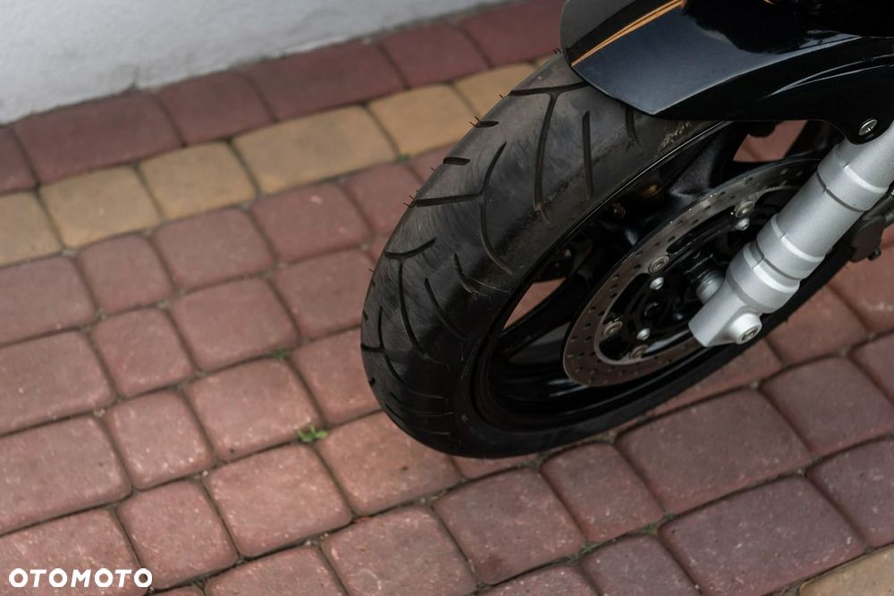 Yamaha FZ - 7